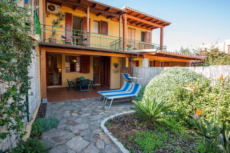 Strelitzia Holiday House Villa Quartu Sant'Elena Exterior photo