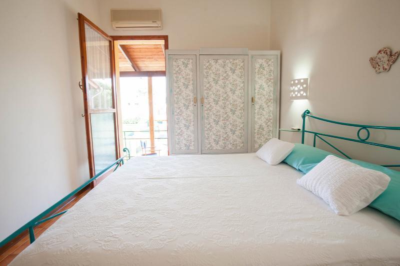 Strelitzia Holiday House Villa Quartu Sant'Elena Room photo