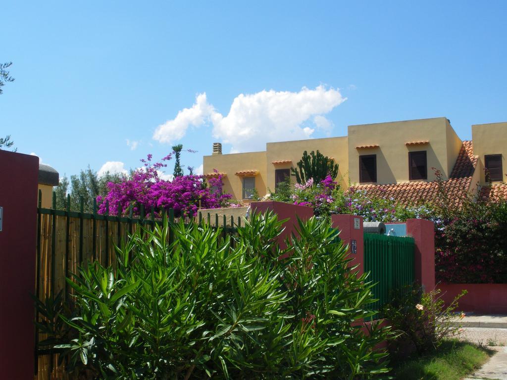 Strelitzia Holiday House Villa Quartu Sant'Elena Room photo